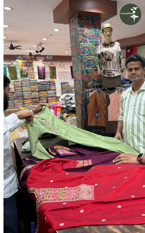 Tip Top Dresses. Sonbhadra