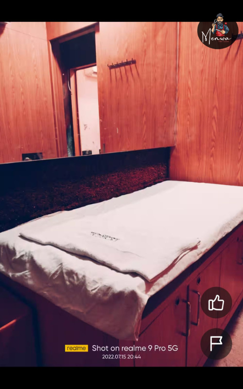 Loreal H&B salon Tundla, Firozabad