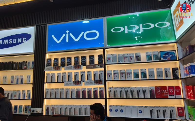 Famous Mobile Point, Greater Noida