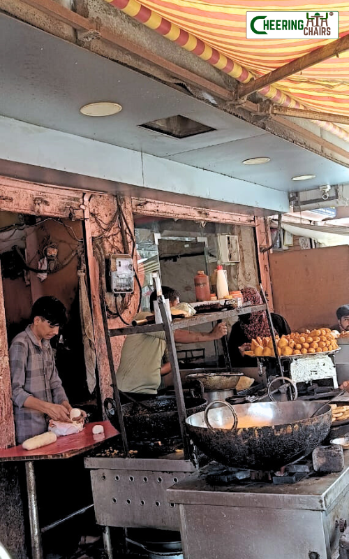 Kaluram Sweets Namkeen and Fastfood, Churu