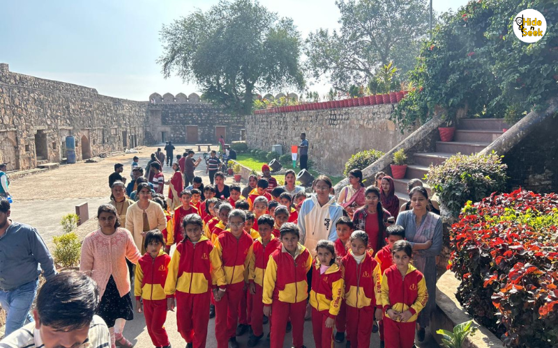 Edu World pre primary School, Tikamgarh