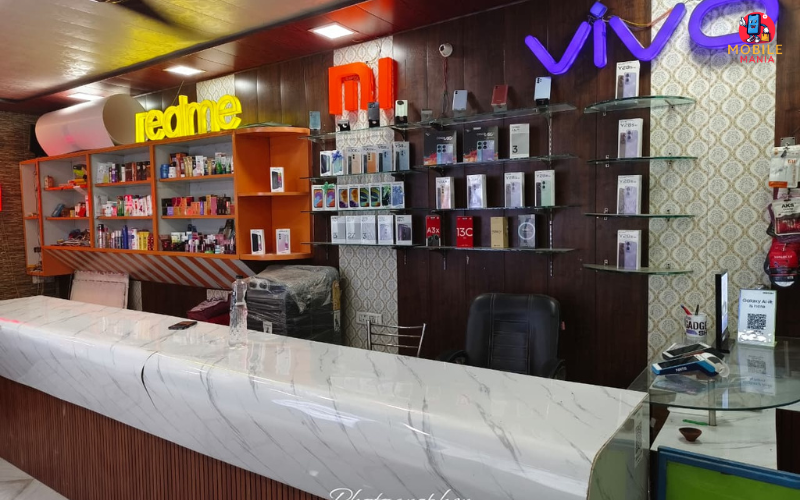 The Gadgets Shop, Varanasi