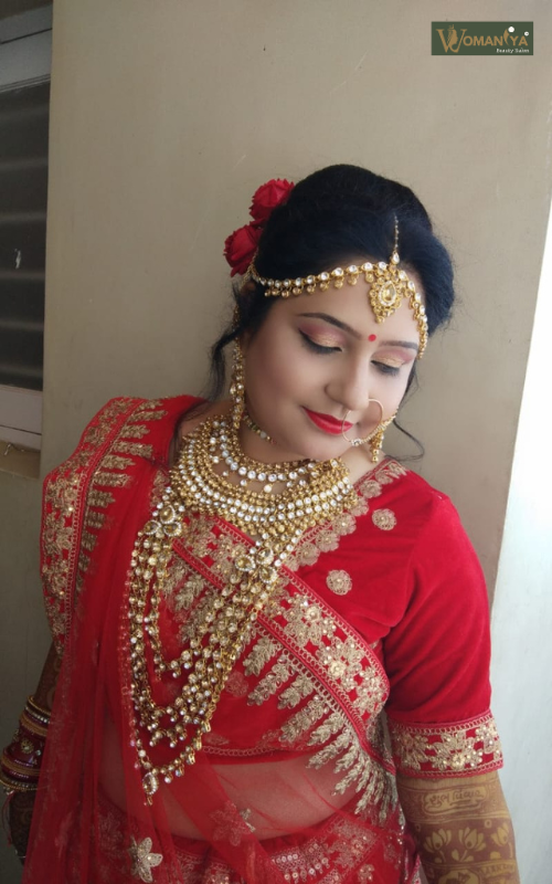 Blush Beauty Lounge, Dohad (Dahod)