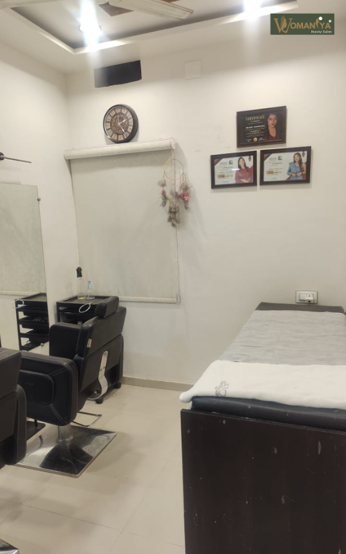 Blush Beauty Lounge, Dohad (Dahod)