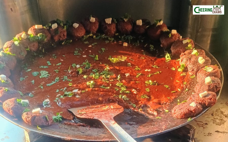 Khushi petij dolphin restaurant, Pukhrayan