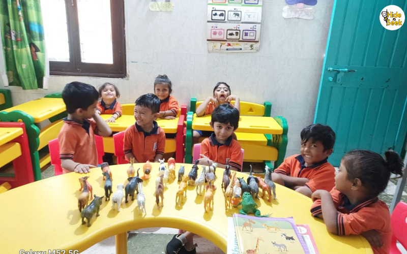 SAFFRON kids Pre-school (English and Gujarati Medium), porbandar