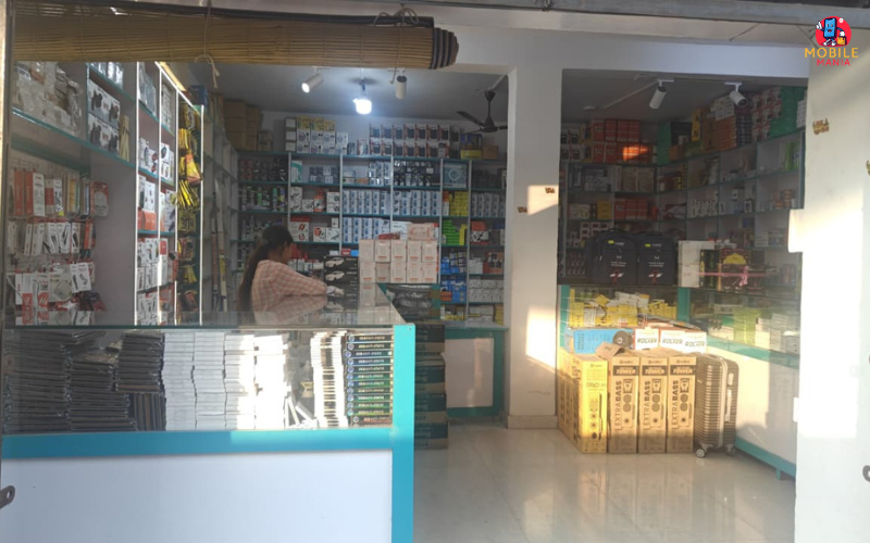 Vishal Mobile World, Lakhimpur kheri 