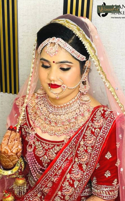 Manisha Makeovers, Chandausi  