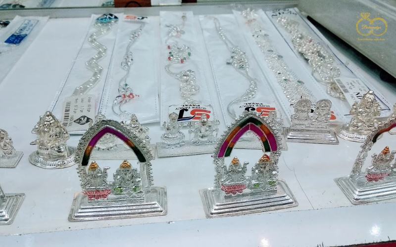 Abhi Jewellers, Lucknow