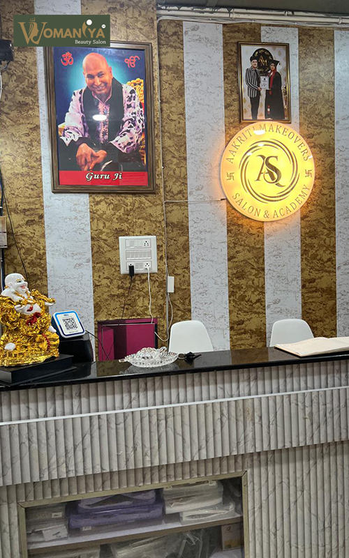 Aakriti makeovers salon & Academy ,Meerut