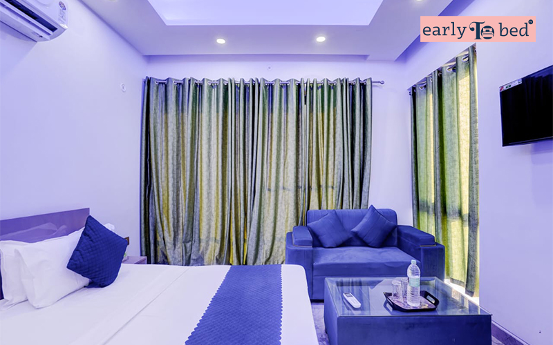 Hotel White House, Noida