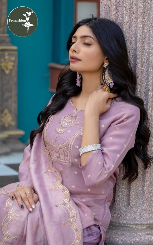 SR Collection, Mathura