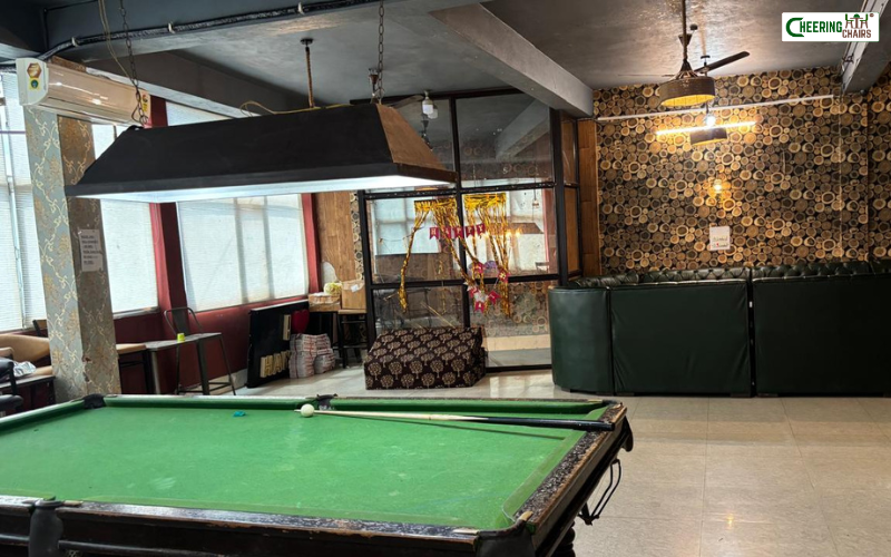 Hangout Restaurant and Gaming Club, Arki